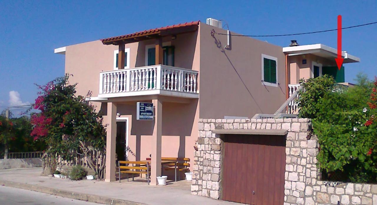 Studio Manora Sucuraj Exterior photo