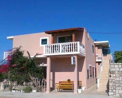 Studio Manora Sucuraj Exterior photo